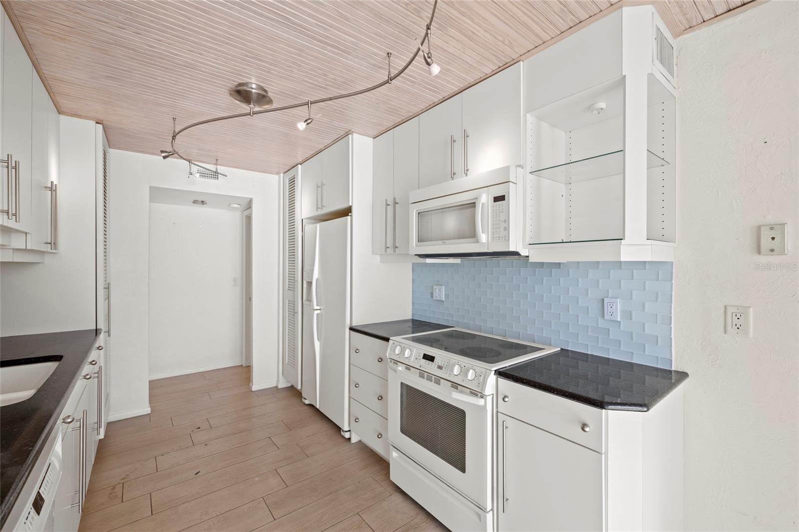 SEA GATE CLUB - Residential