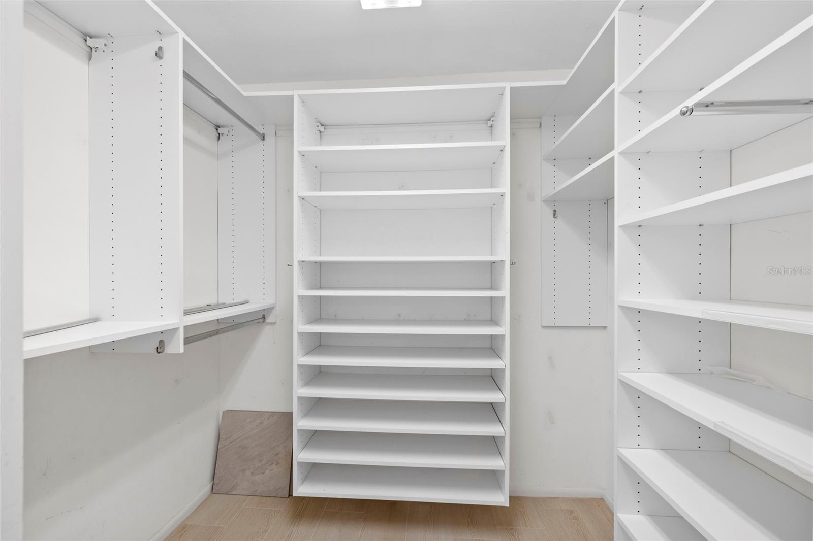 SEA GATE CLUB - Residential