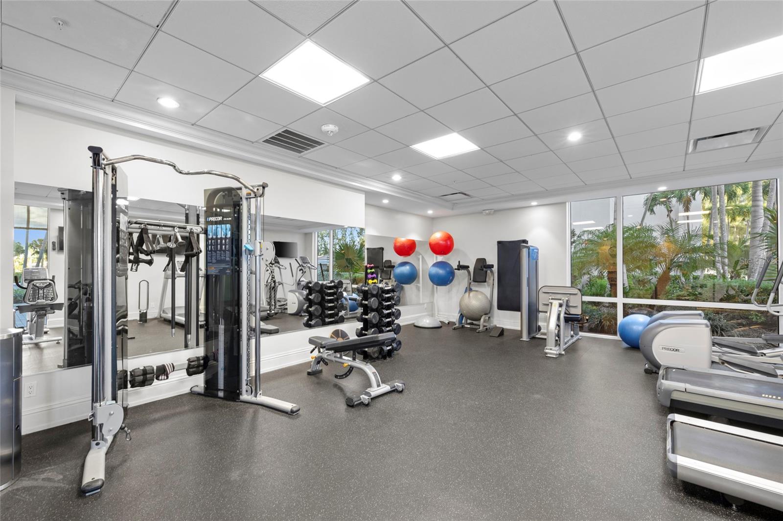 SEA GATE CLUB - Residential