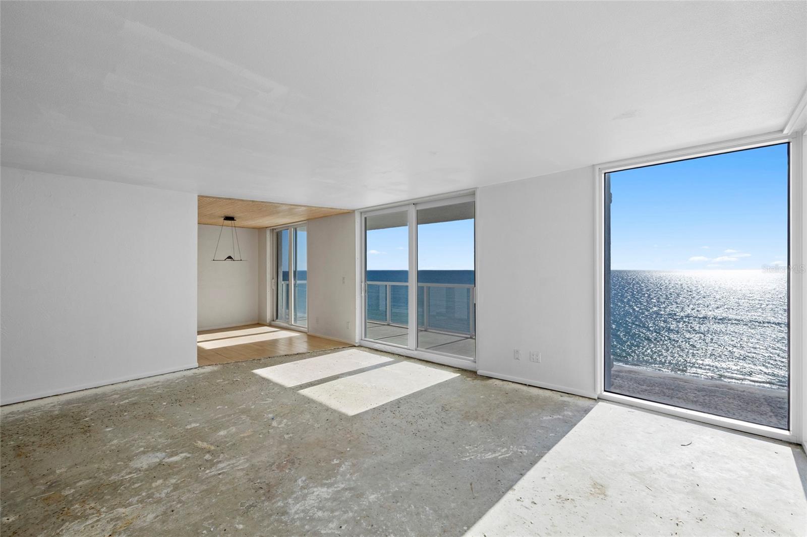 SEA GATE CLUB - Residential