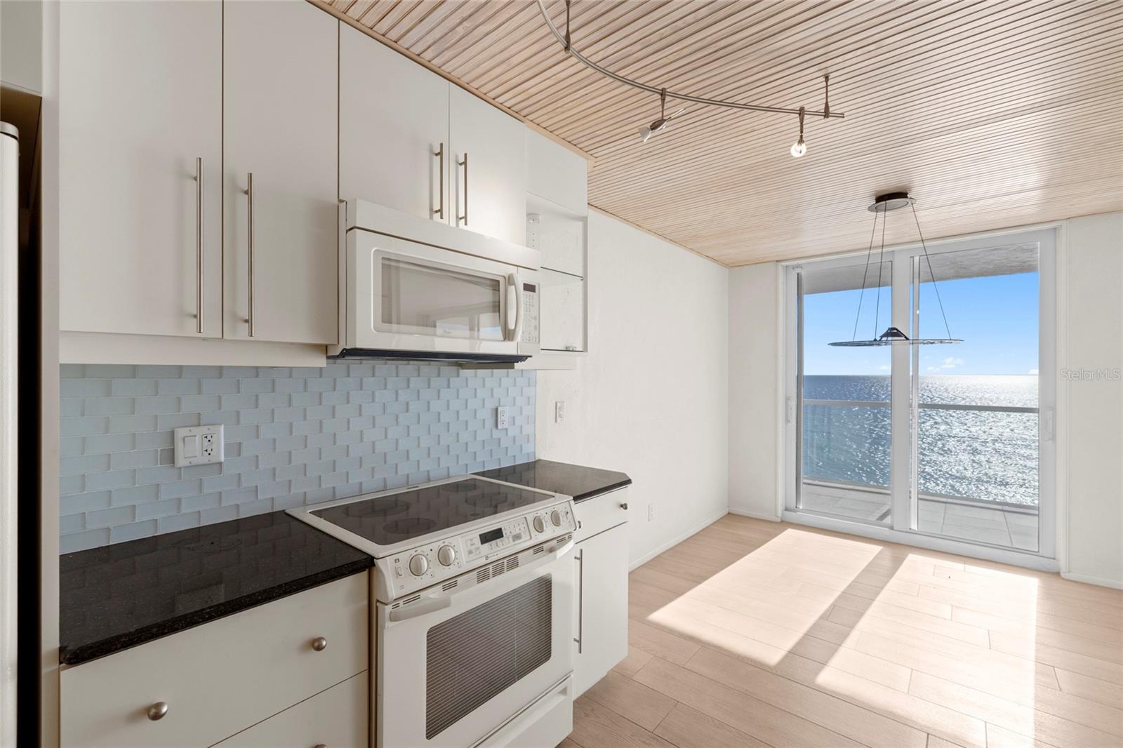 SEA GATE CLUB - Residential