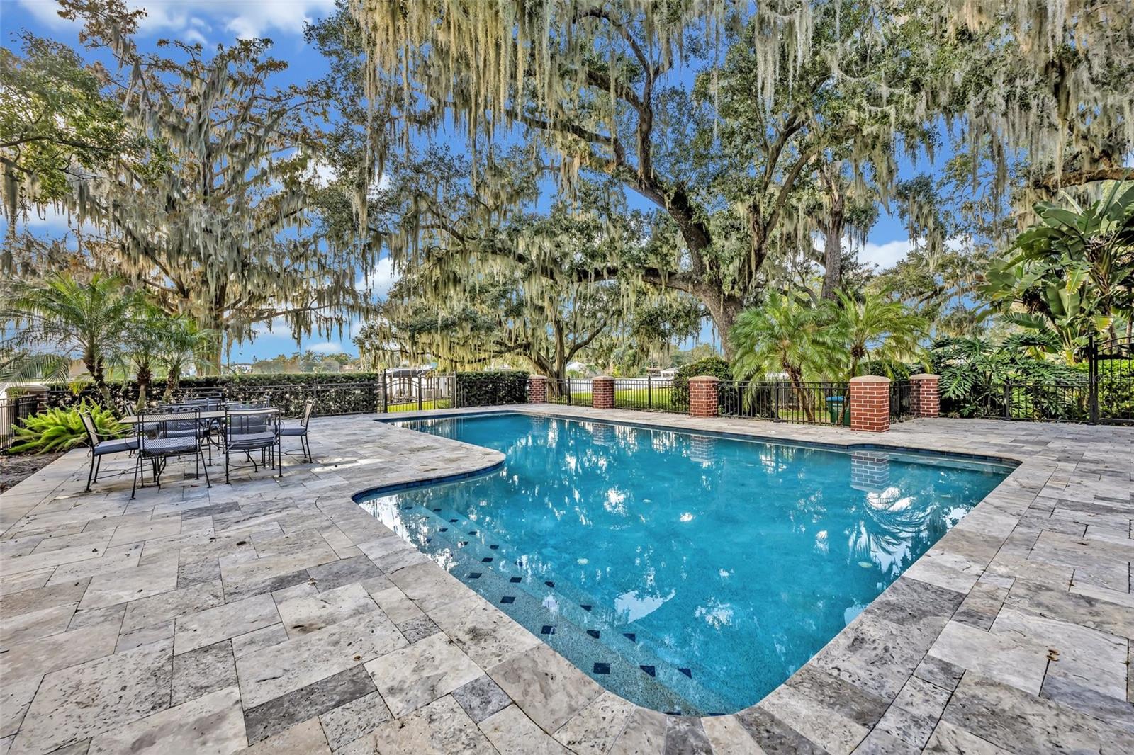 ARDMORE - Residential