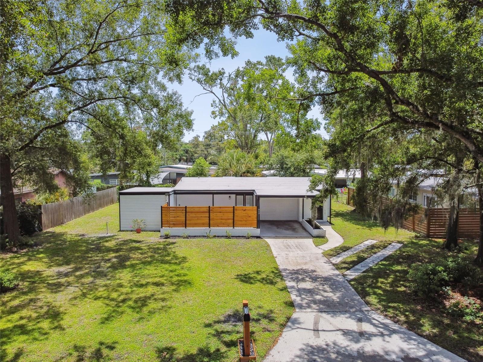 TEMPLE TERRACE RIVERSIDE - Residential