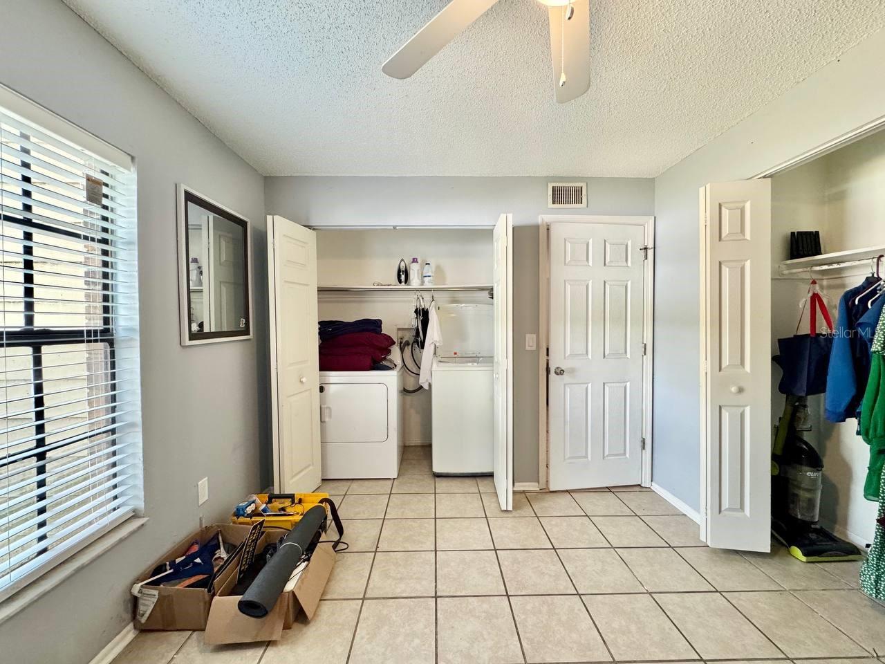 GLENDALE VILLAS A CONDO - Residential Lease