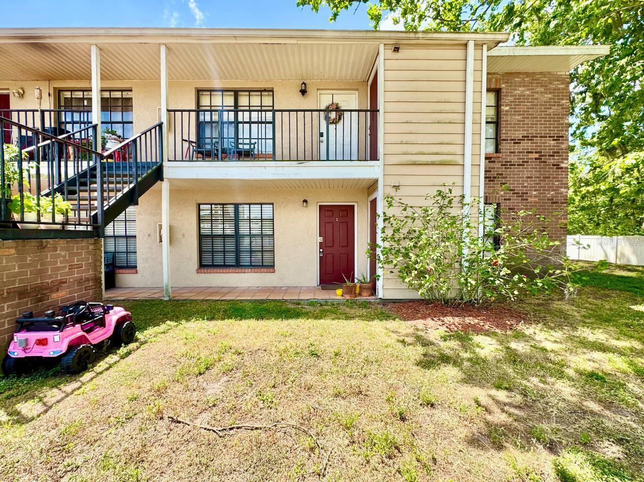 GLENDALE VILLAS A CONDO - Residential Lease