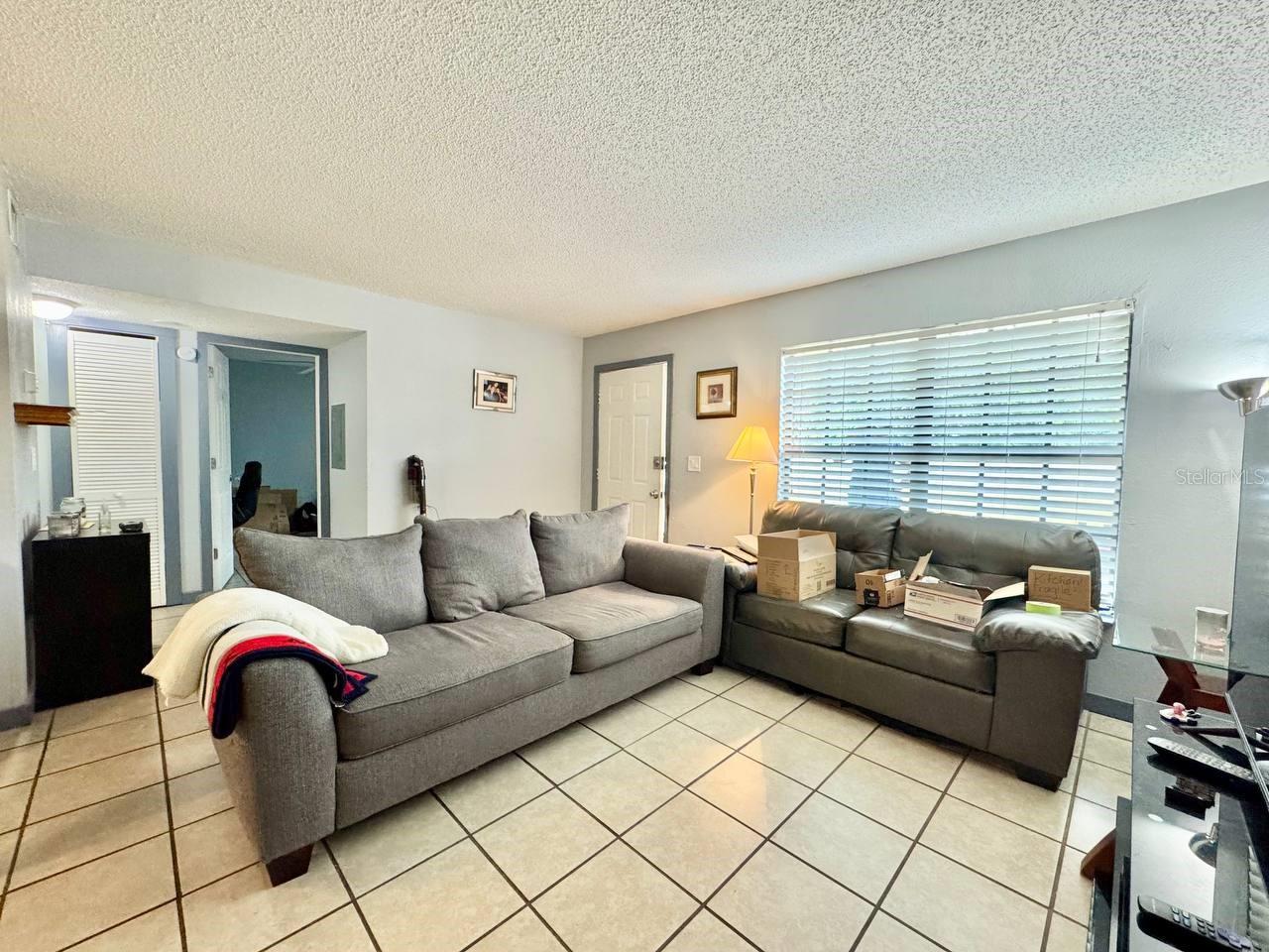 GLENDALE VILLAS A CONDO - Residential Lease