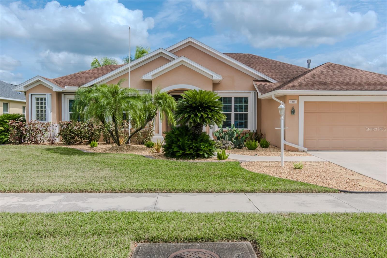 MAGNOLIA POND - Residential