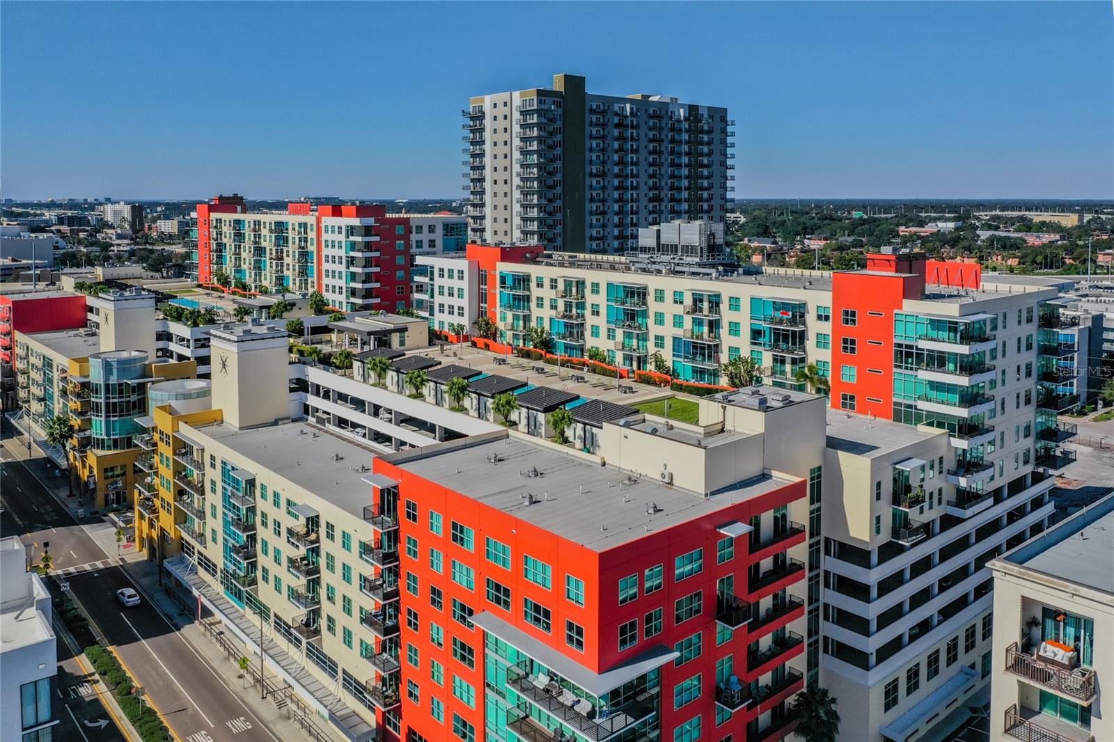 1120 E KENNEDY BOULEVARD 1028