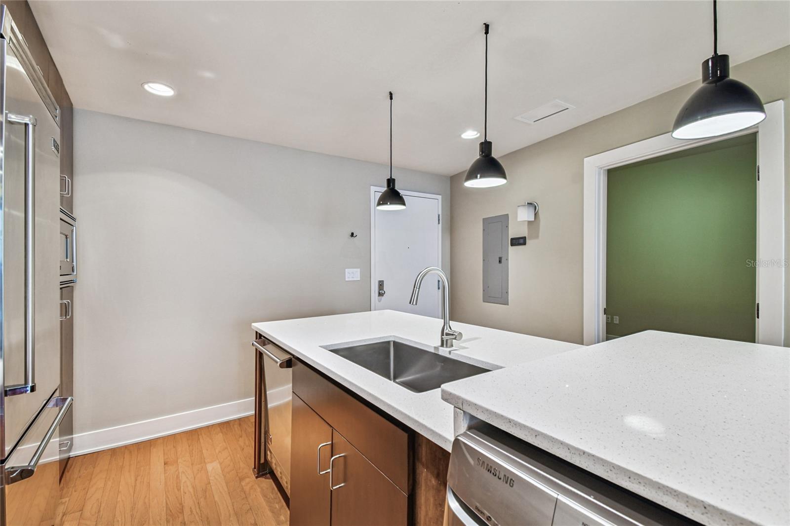 GRAND CENTRAL AT KENNEDY RESIDENCES A CONDOMINIUM - Residential