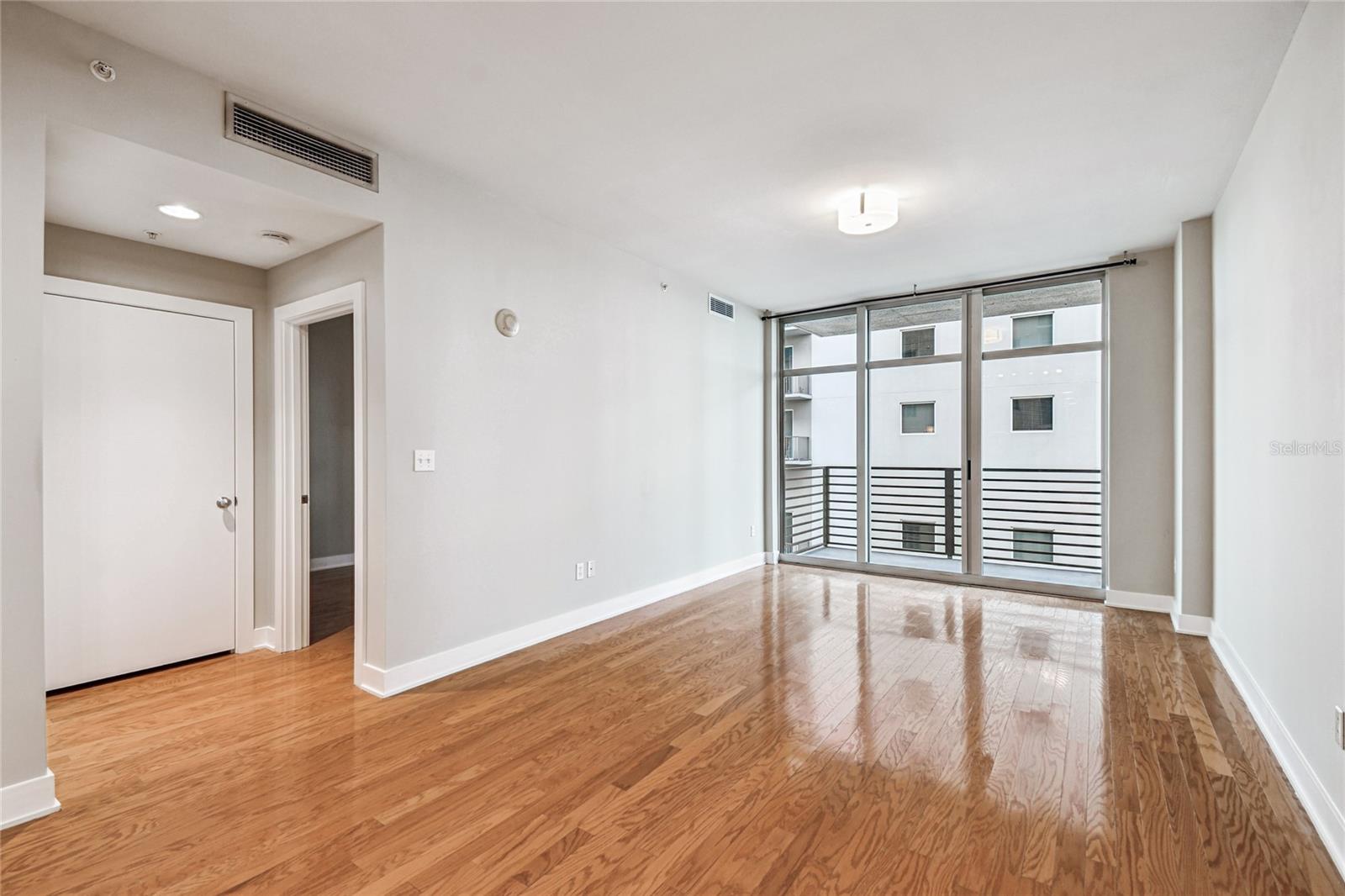 GRAND CENTRAL AT KENNEDY RESIDENCES A CONDOMINIUM - Residential