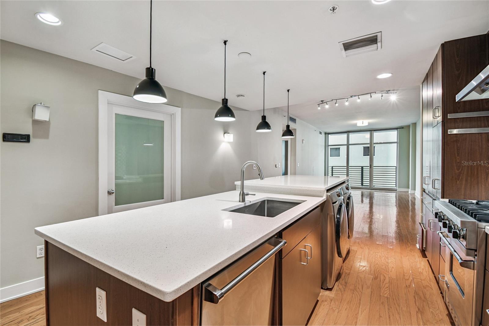 GRAND CENTRAL AT KENNEDY RESIDENCES A CONDOMINIUM - Residential