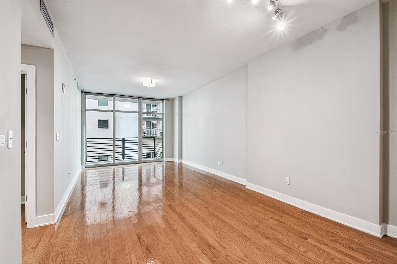 GRAND CENTRAL AT KENNEDY RESIDENCES A CONDOMINIUM - Residential