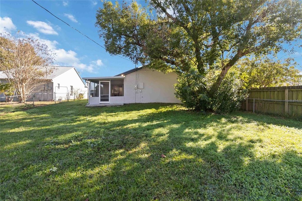 Photo of 1514 Wisconsin Avenue, Saint Cloud, FL 34769 (MLS # S5140677)