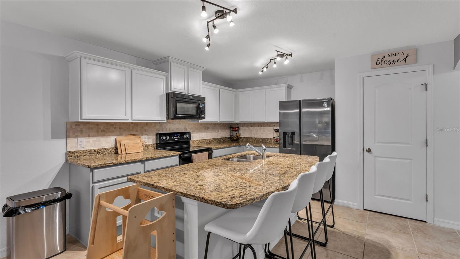 VILLAGES/BRIDGEWATERVILLAGE 08 - Residential