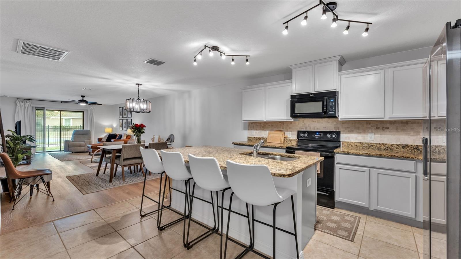 VILLAGES/BRIDGEWATERVILLAGE 08 - Residential