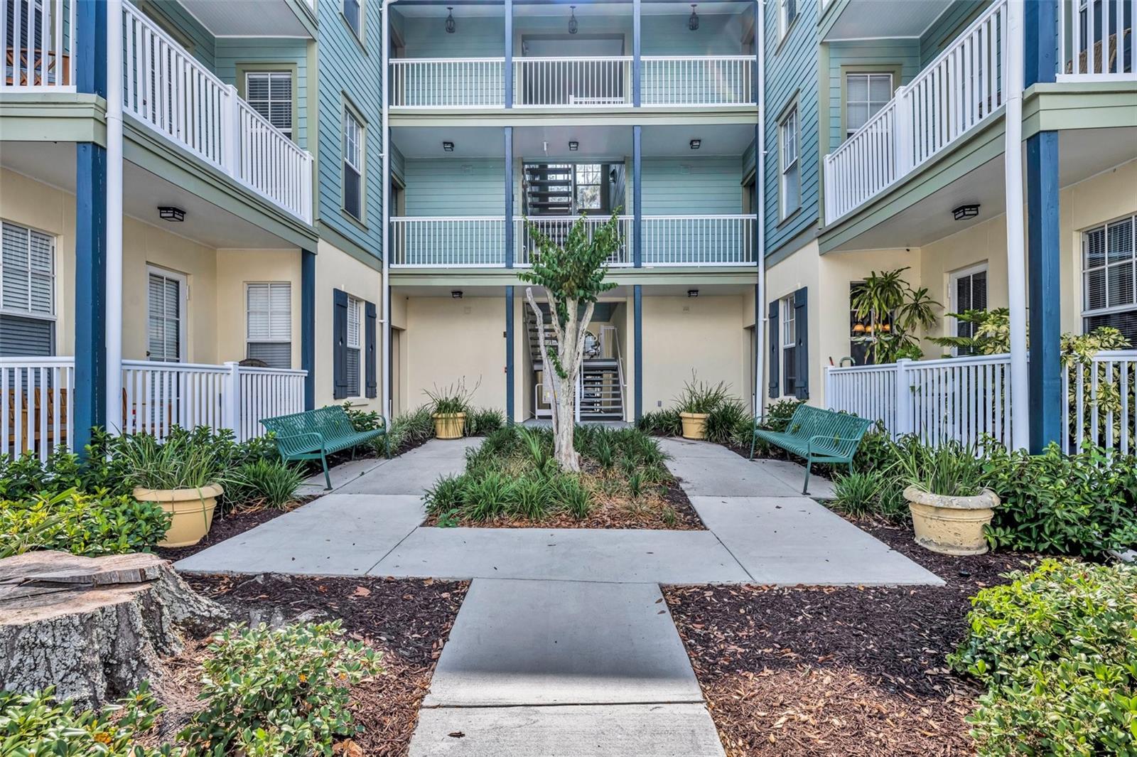 611 CAMPUS ST 160