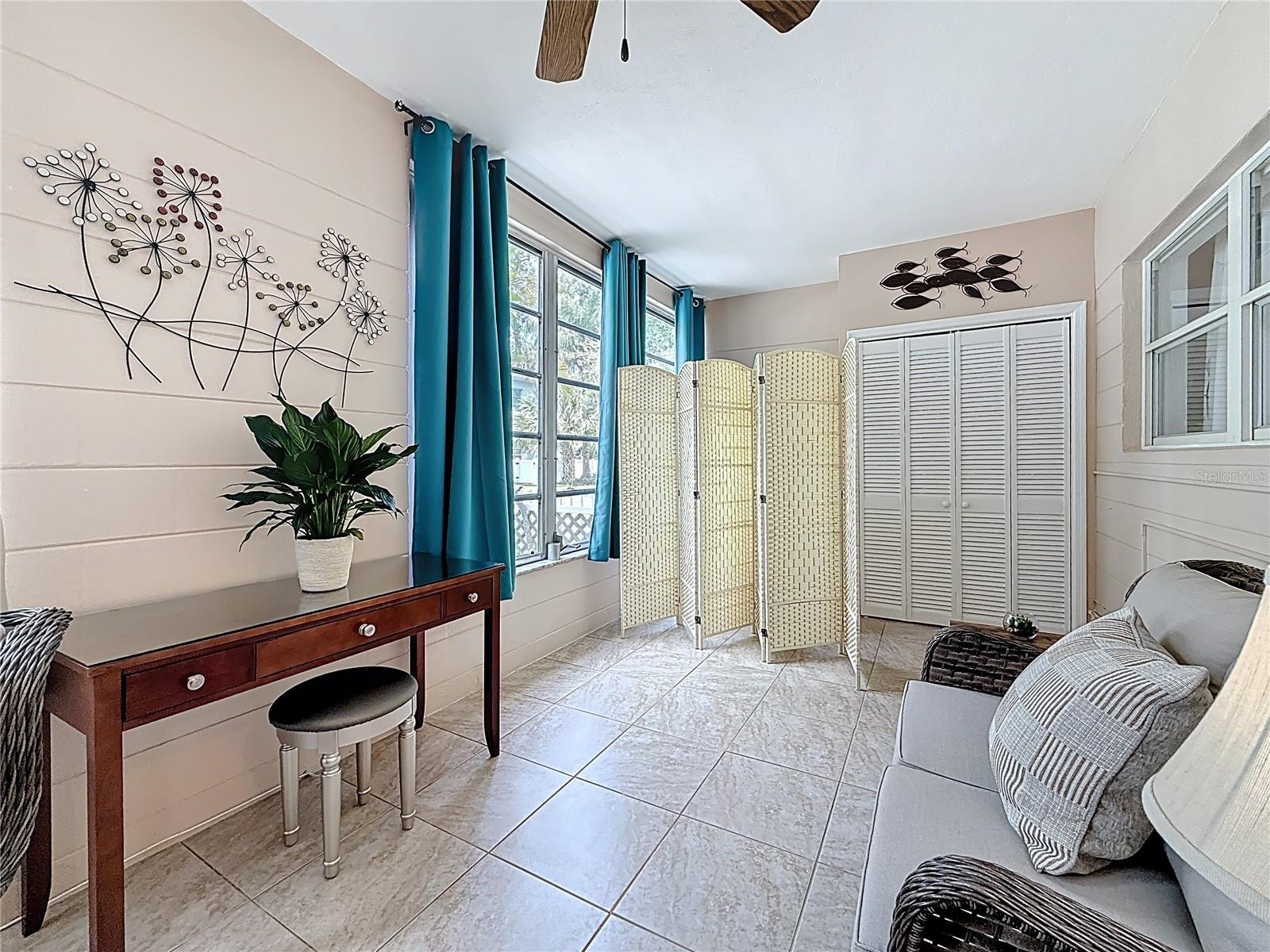 CLEARVIEW OAKS PARADISE - Residential