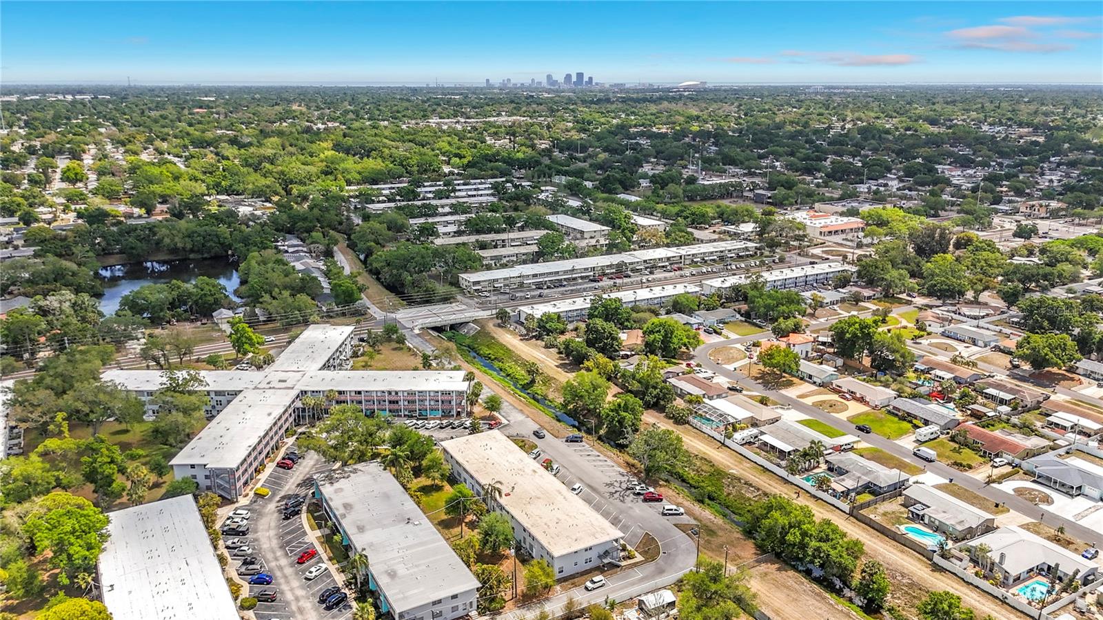 CLEARVIEW OAKS PARADISE - Residential