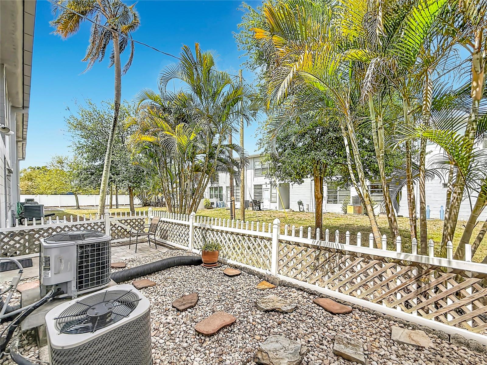 CLEARVIEW OAKS PARADISE - Residential