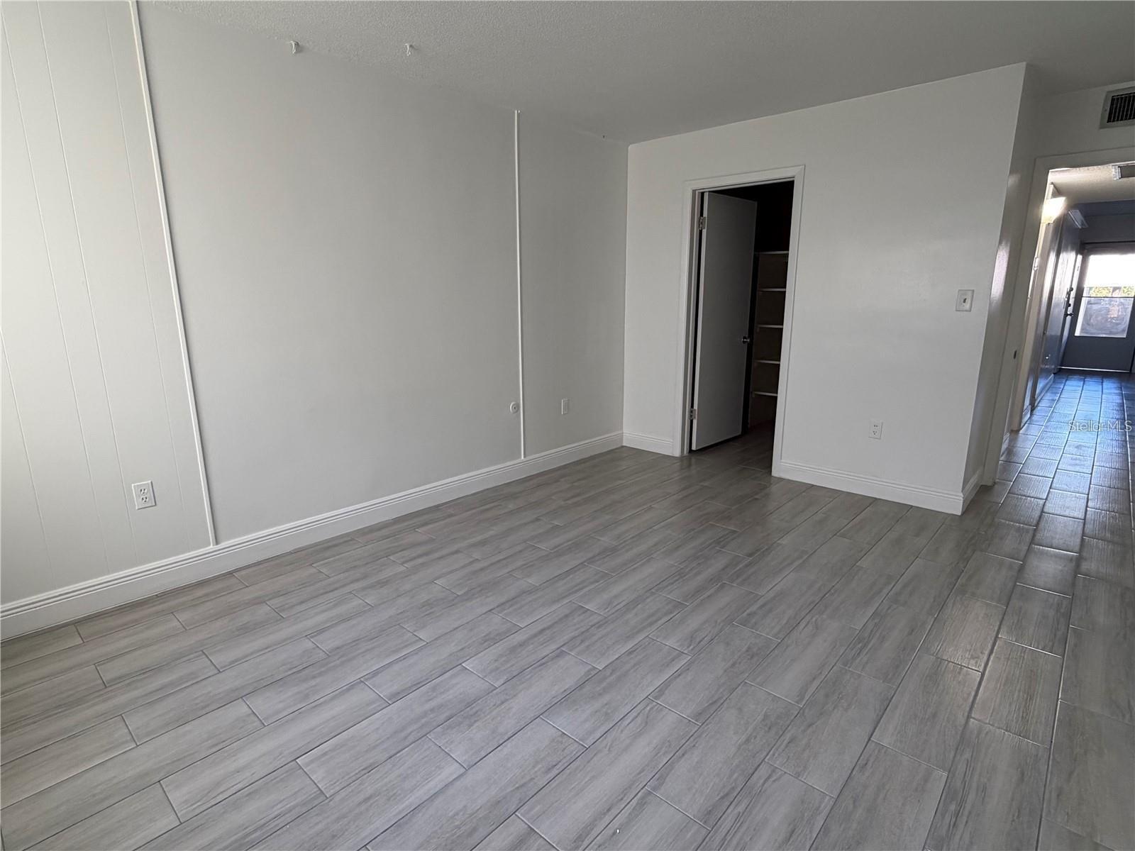 KALMIA CONDO - Residential