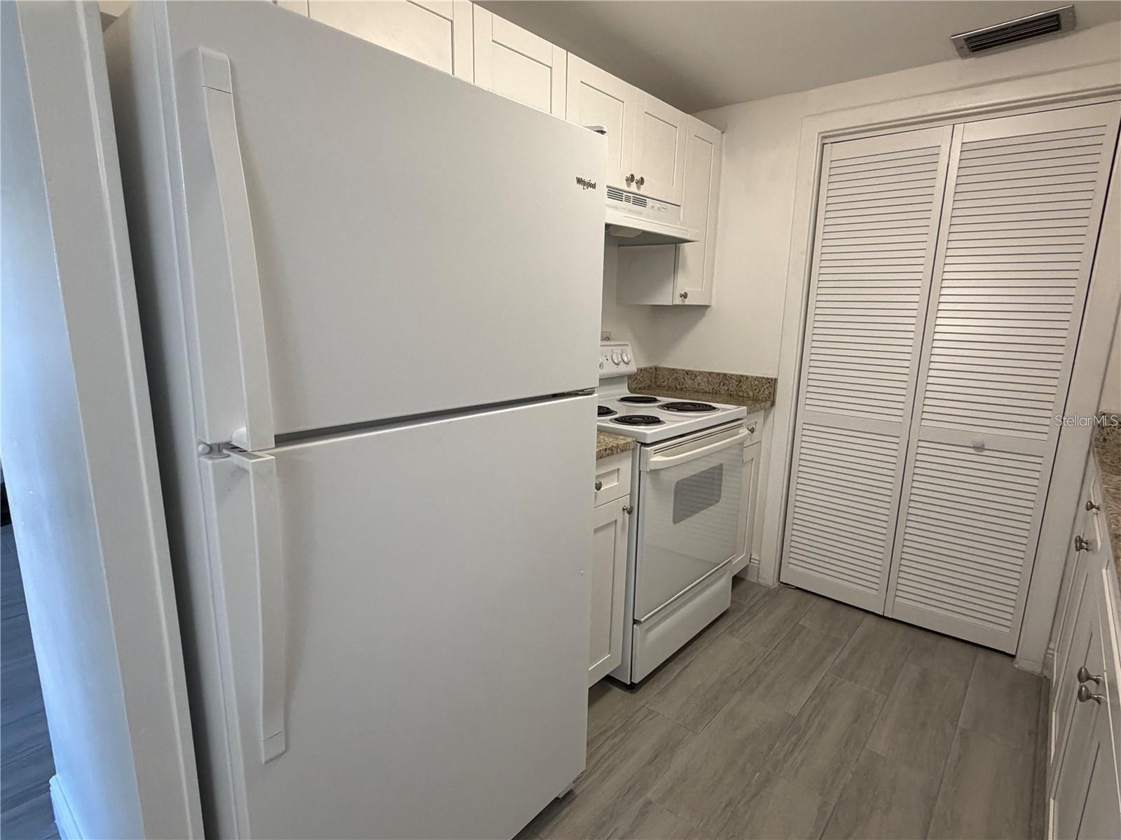 KALMIA CONDO - Residential