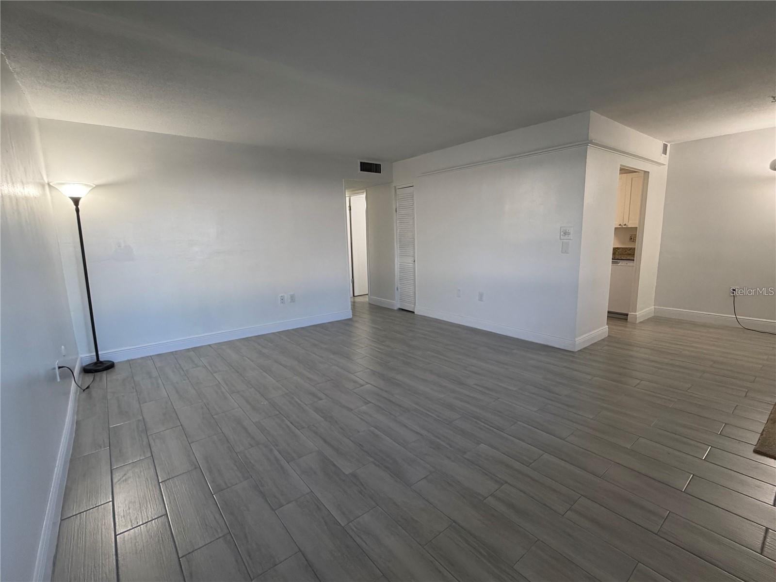 KALMIA CONDO - Residential