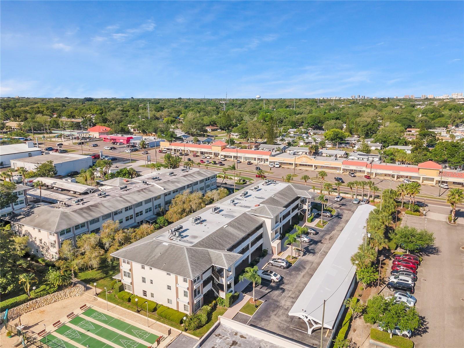 KALMIA CONDO - Residential