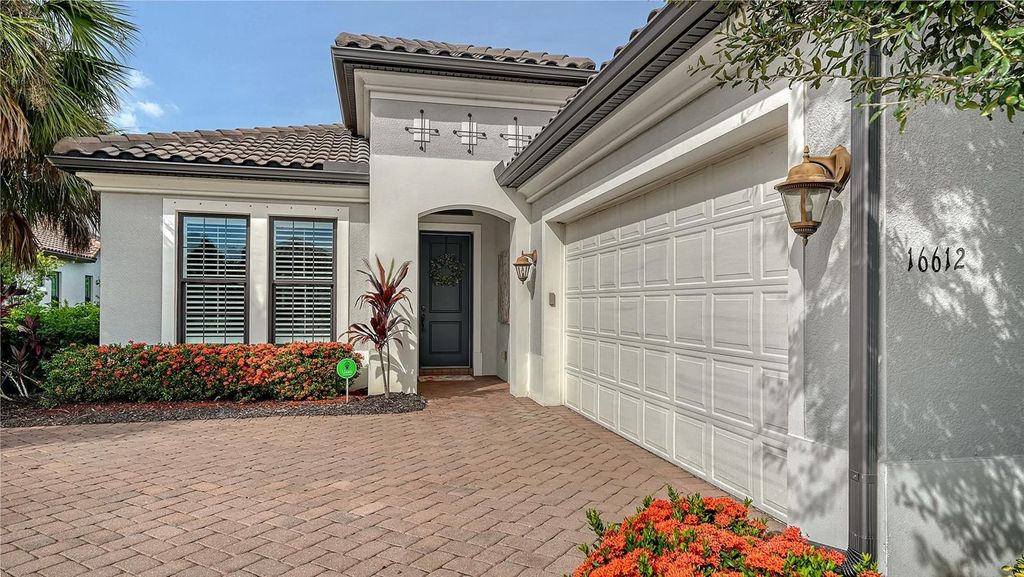 Photo of 16612 Collingtree Crossing, Lakewood Ranch, FL 34202 (MLS # A4664004)