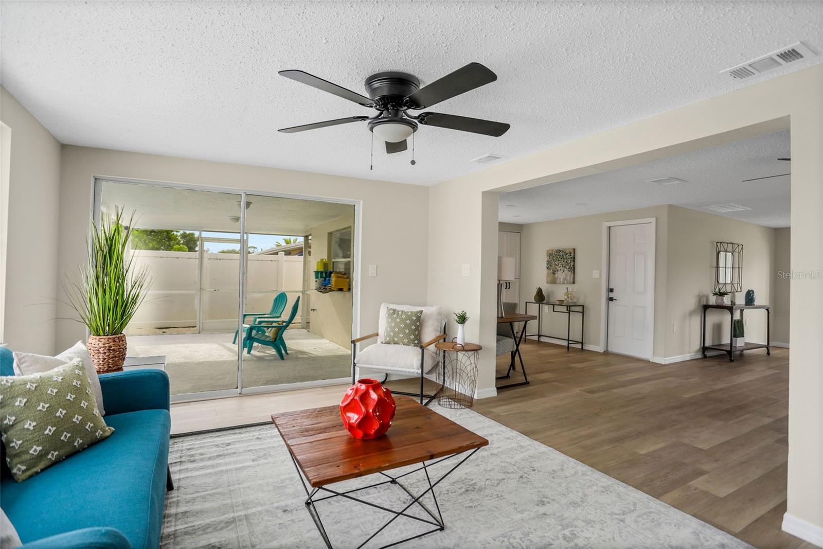 EMBASSY HILLS - Residential