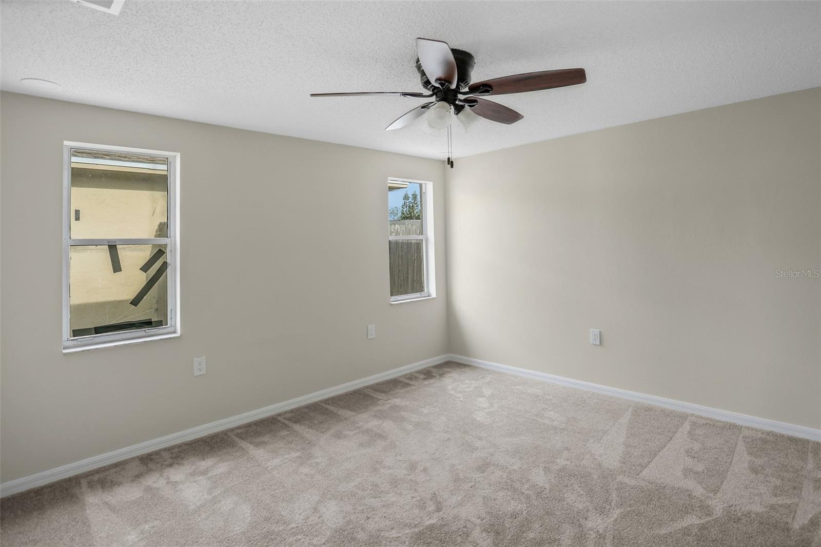 EMBASSY HILLS - Residential