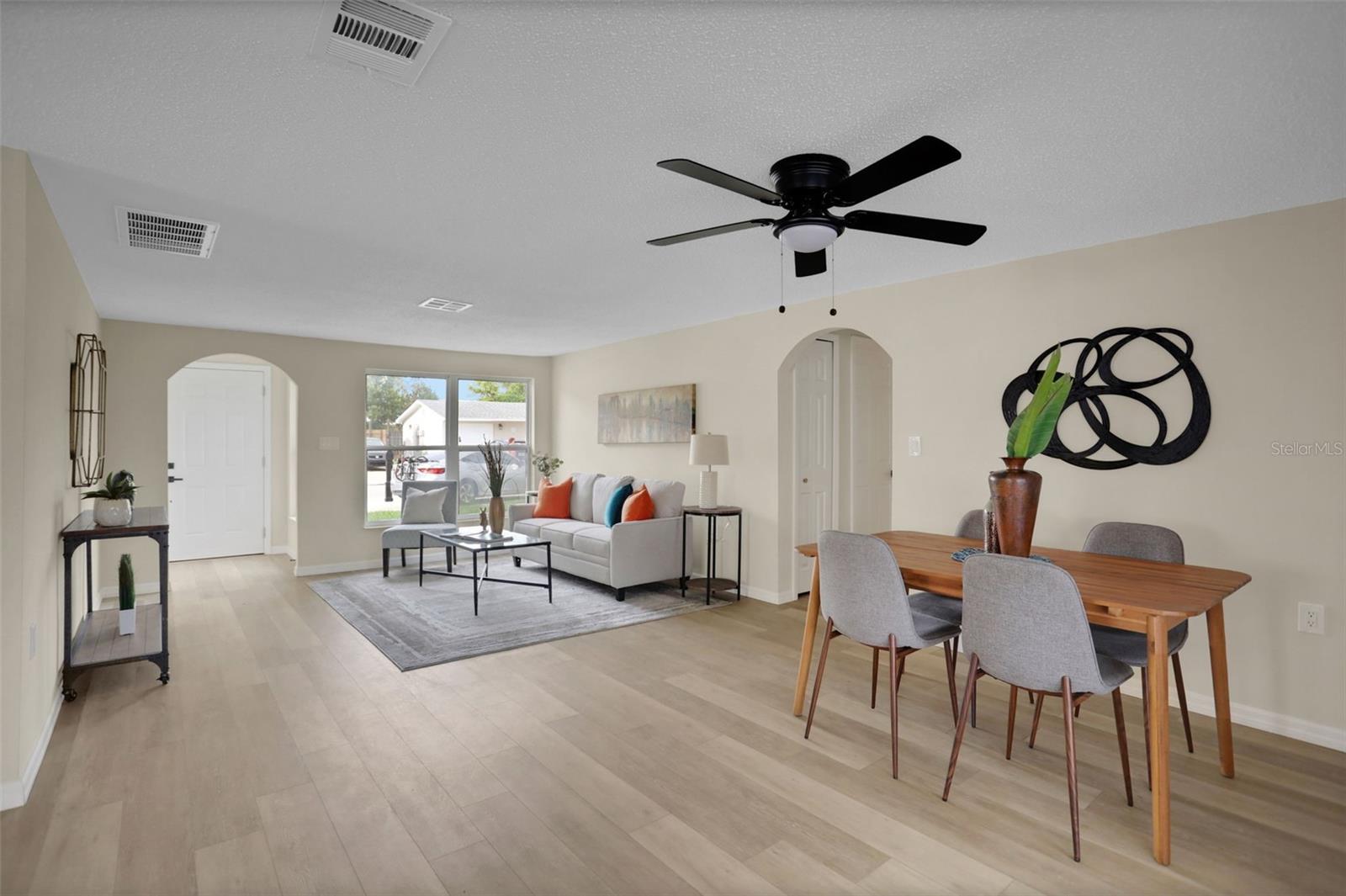 EMBASSY HILLS - Residential