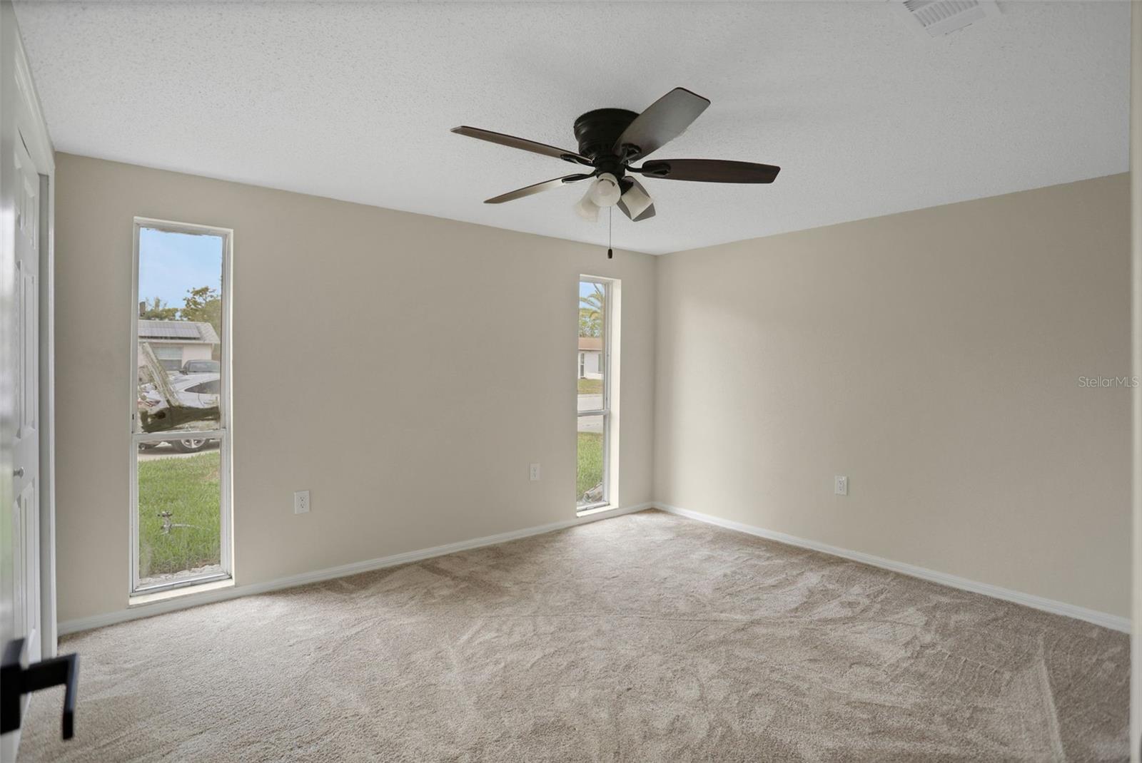 EMBASSY HILLS - Residential