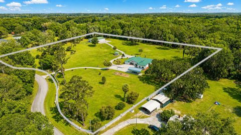 Photo of 255 SW 96th Lane, Ocala, FL 34476 (MLS # OM713464)