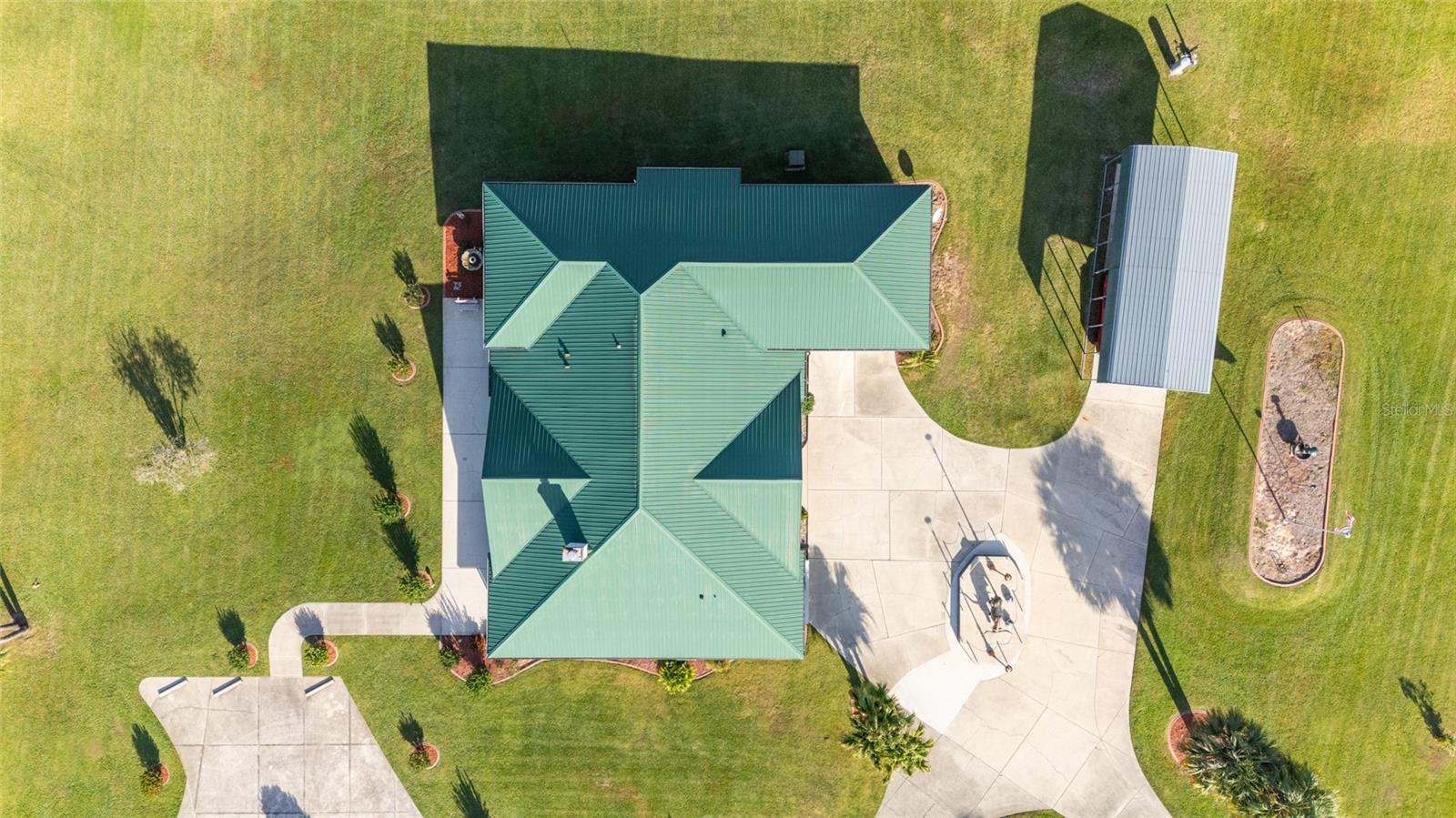 SHADY ACRES - Residential