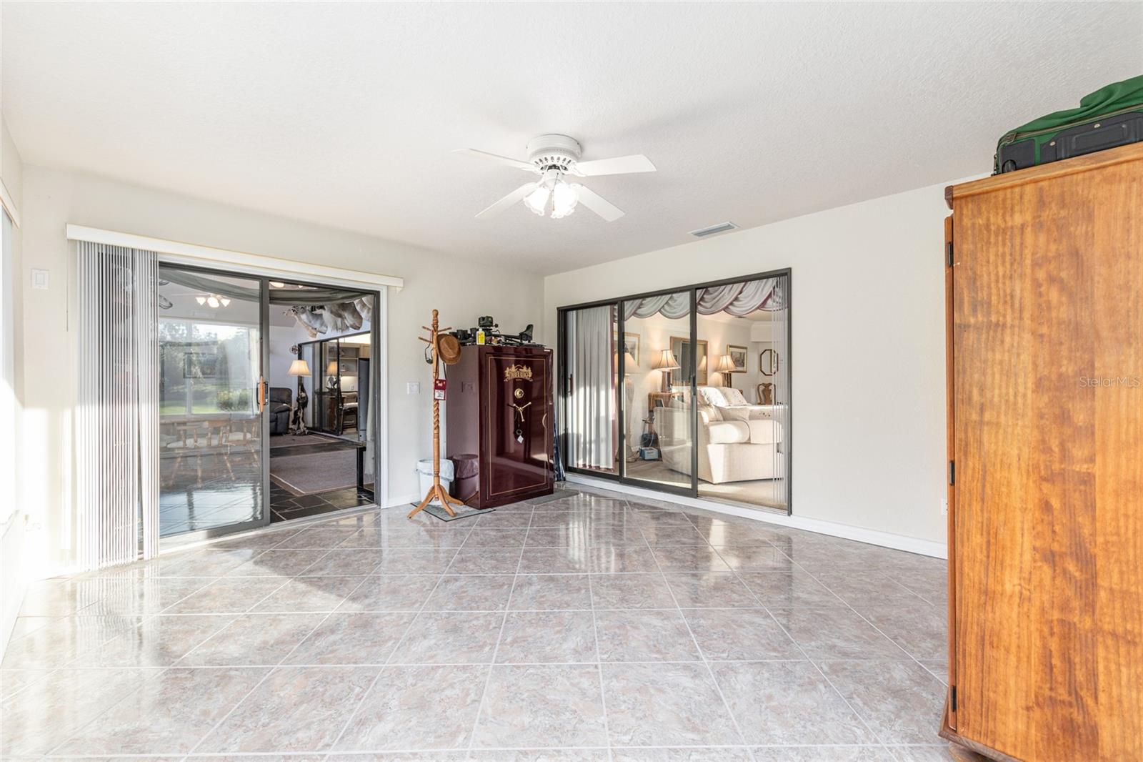 SHADY ACRES - Residential