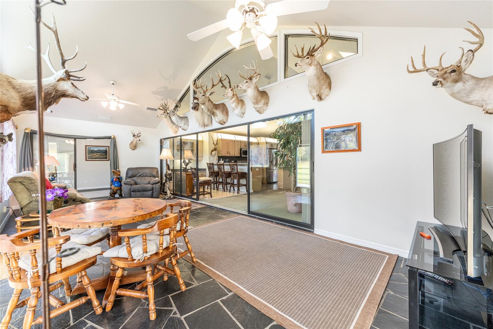 SHADY ACRES - Residential