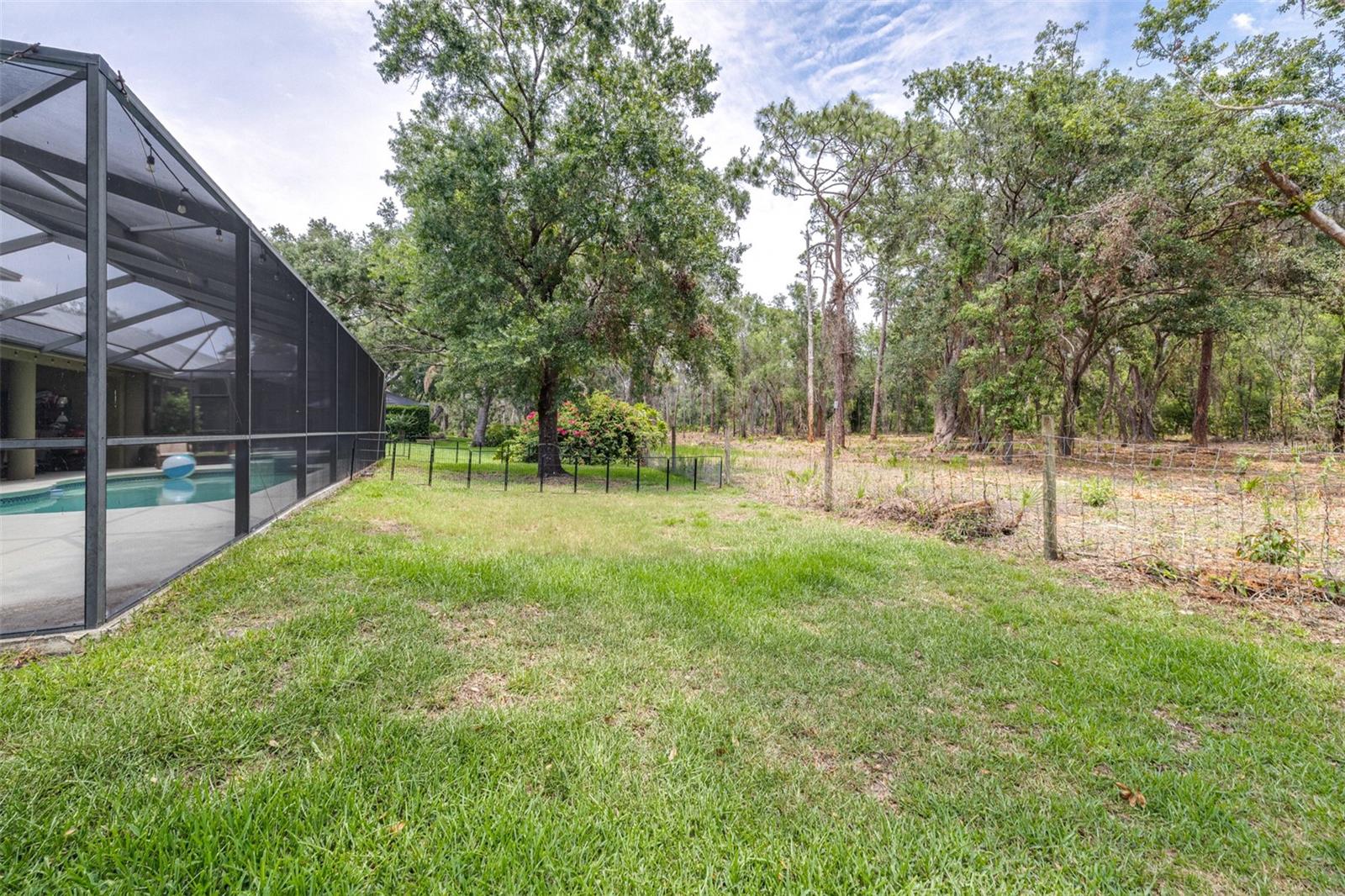 RIVER HILLS COUNTRY CLUB PARCE - Residential