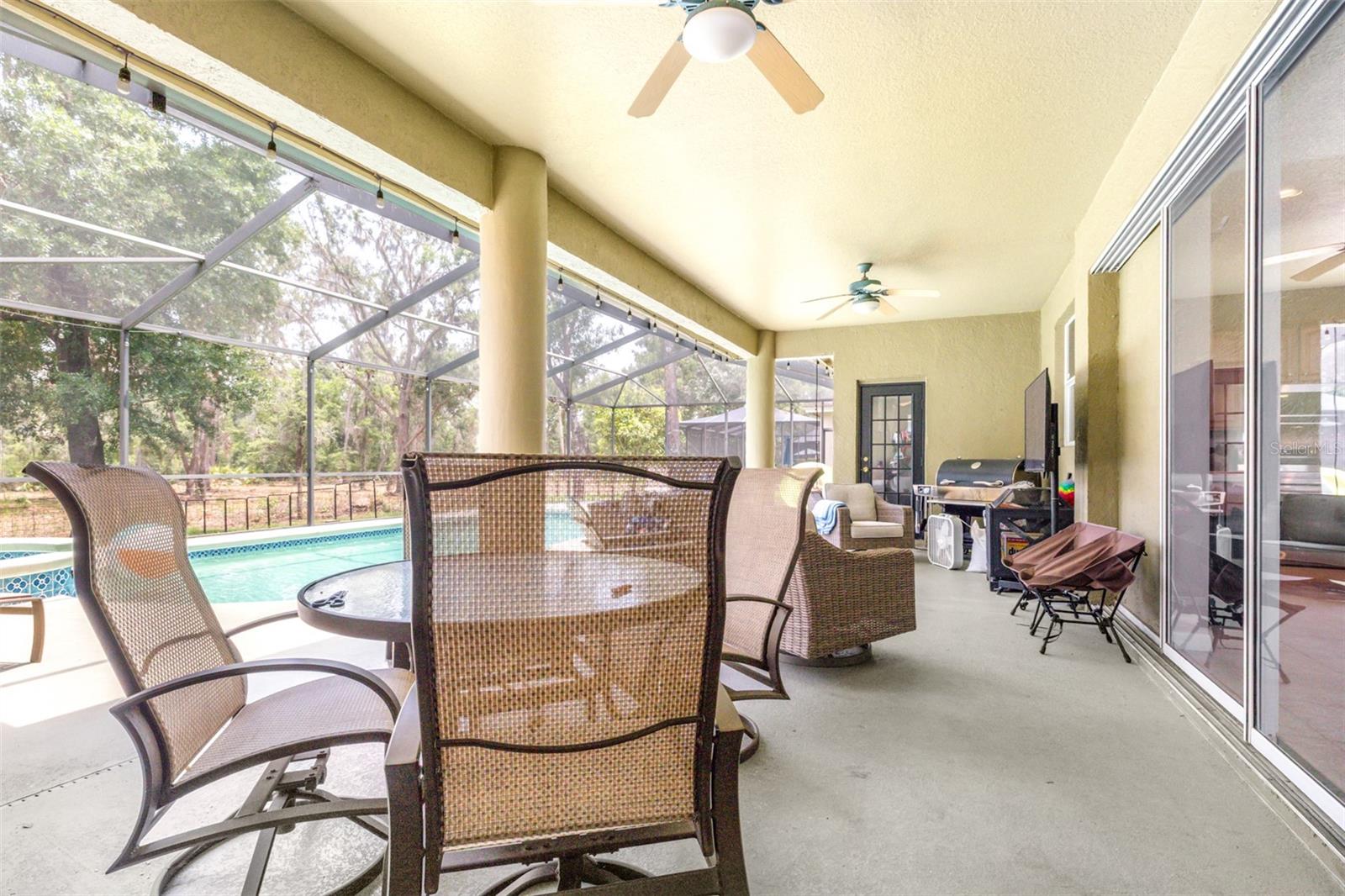 RIVER HILLS COUNTRY CLUB PARCE - Residential