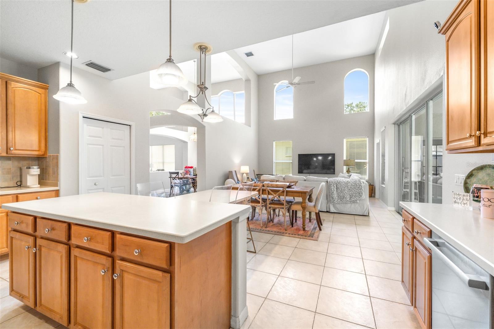 RIVER HILLS COUNTRY CLUB PARCE - Residential
