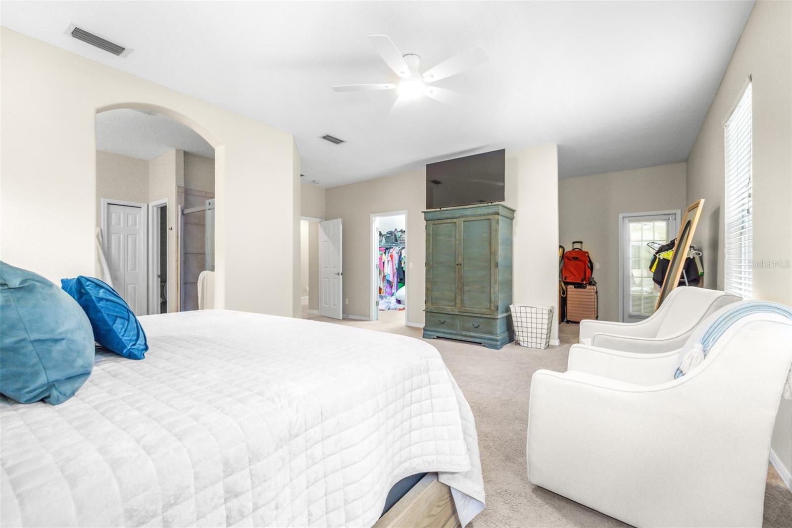 RIVER HILLS COUNTRY CLUB PARCE - Residential