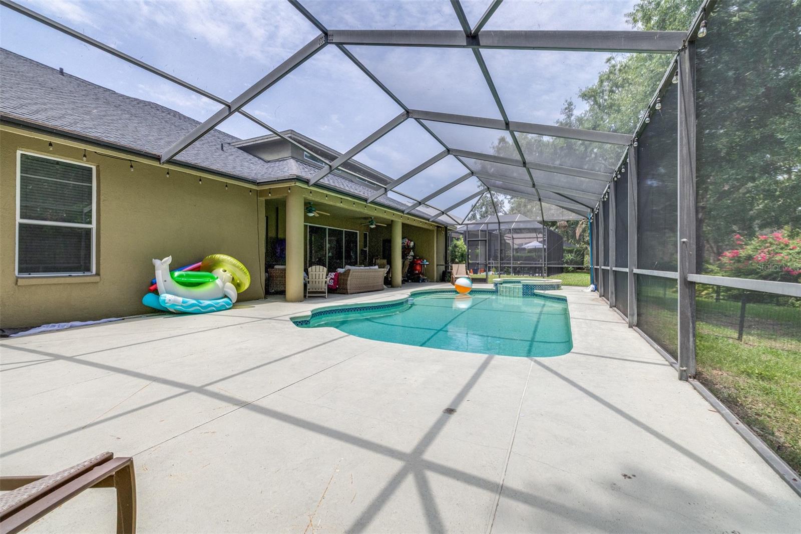 RIVER HILLS COUNTRY CLUB PARCE - Residential