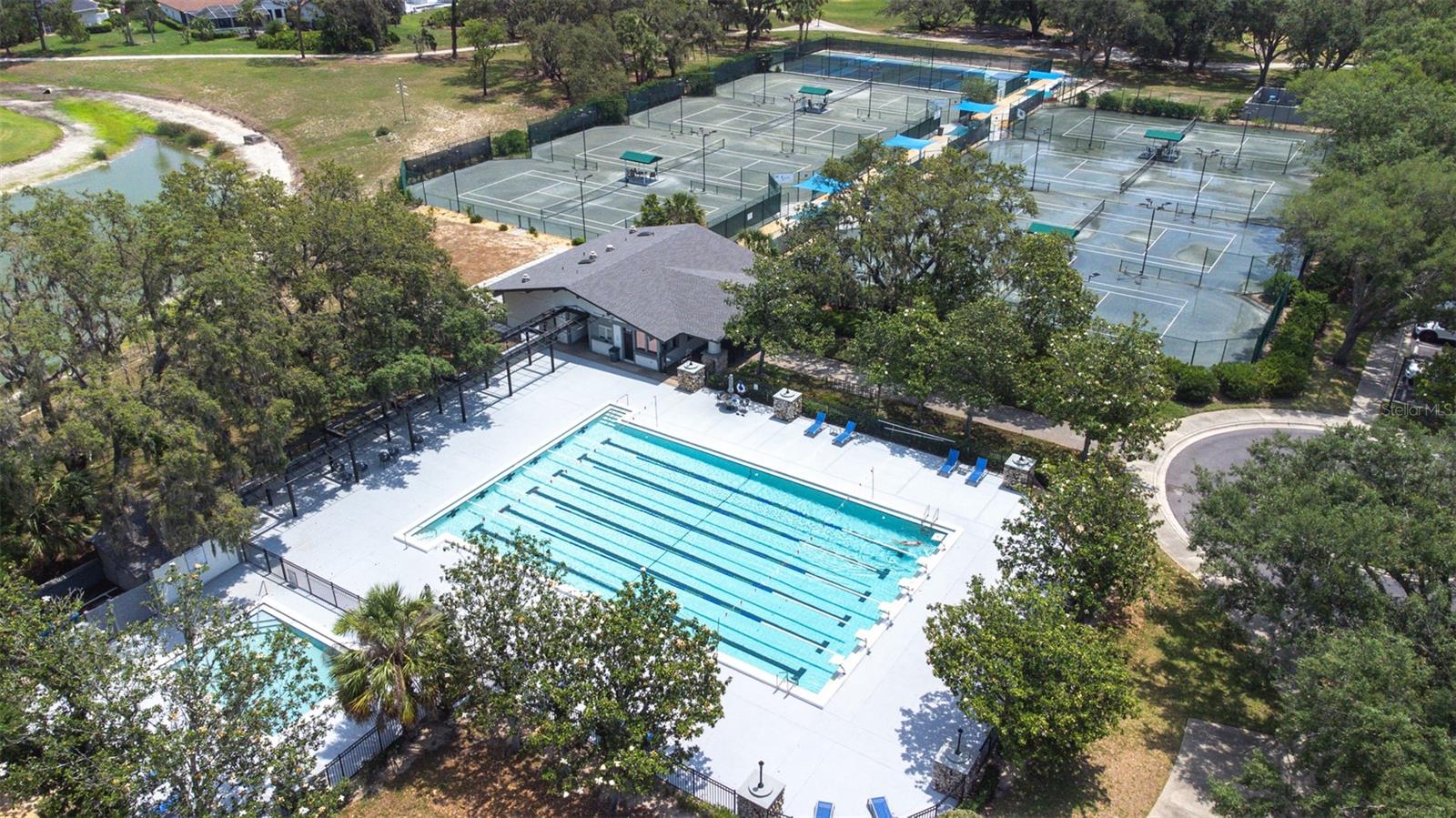RIVER HILLS COUNTRY CLUB PARCE - Residential