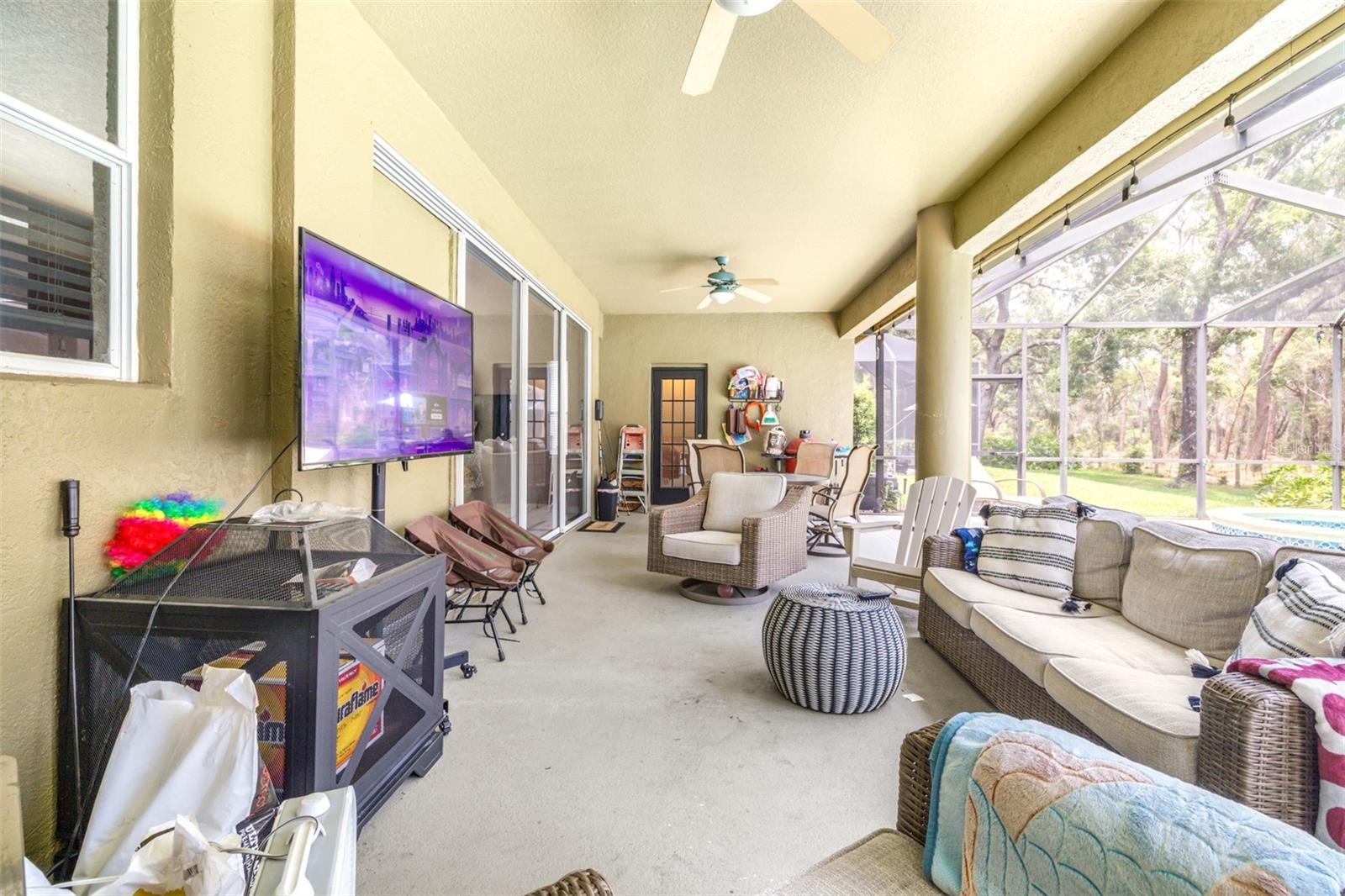 RIVER HILLS COUNTRY CLUB PARCE - Residential