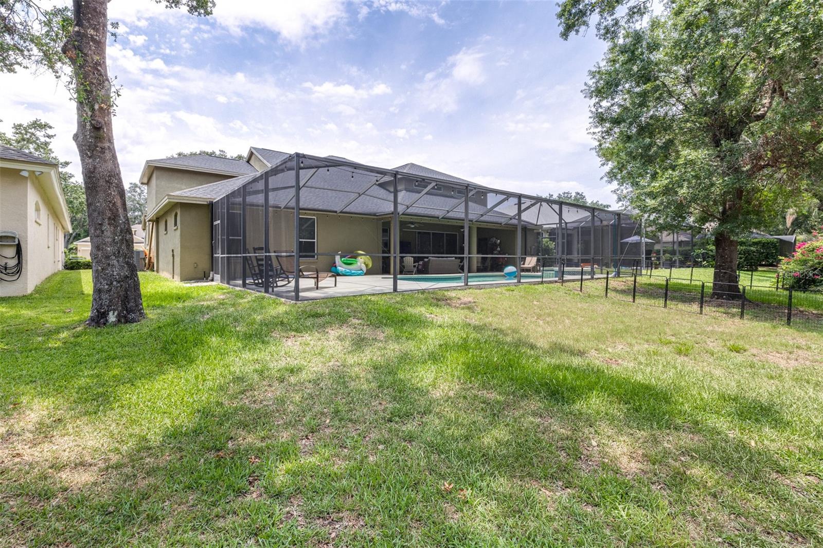 RIVER HILLS COUNTRY CLUB PARCE - Residential
