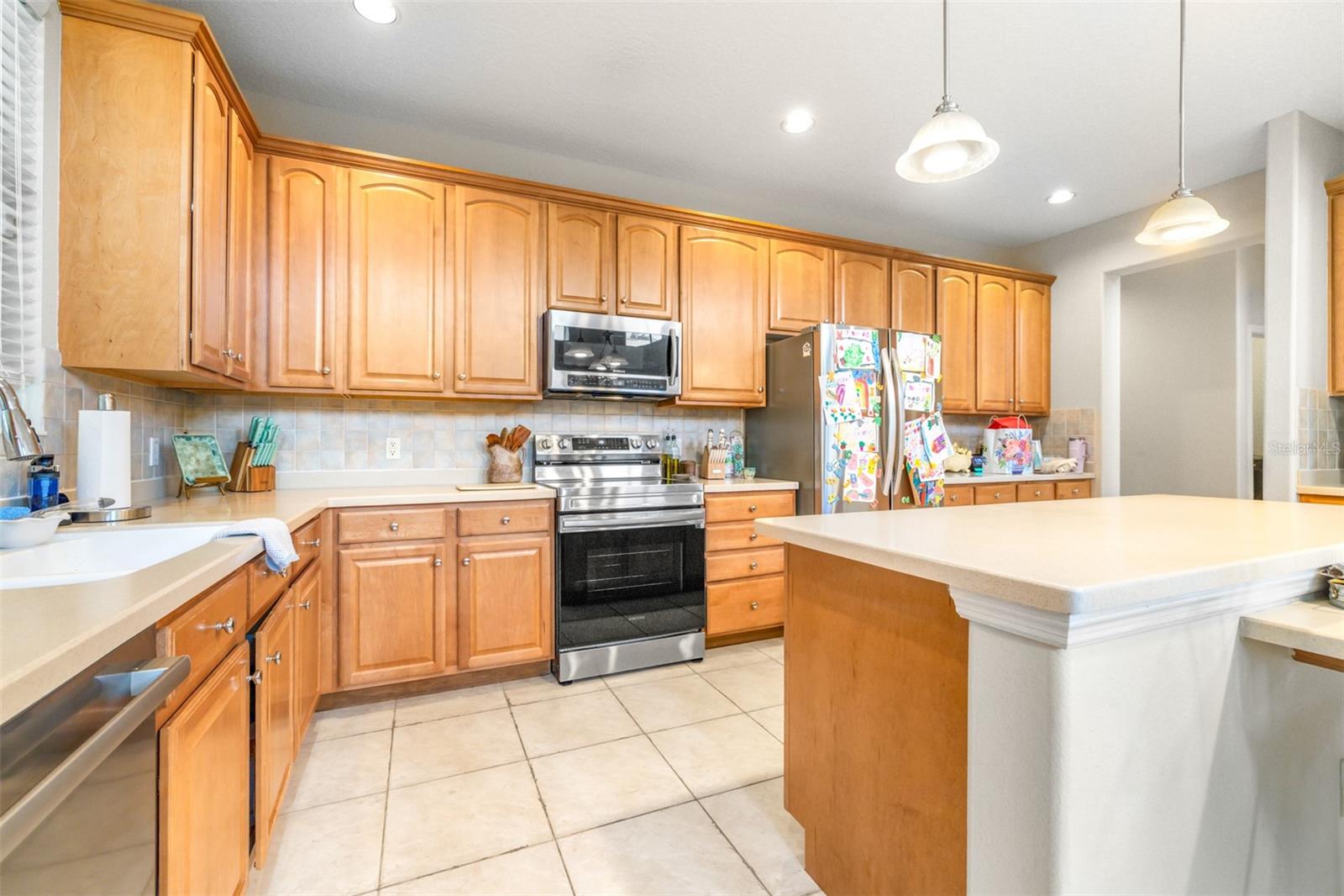 RIVER HILLS COUNTRY CLUB PARCE - Residential