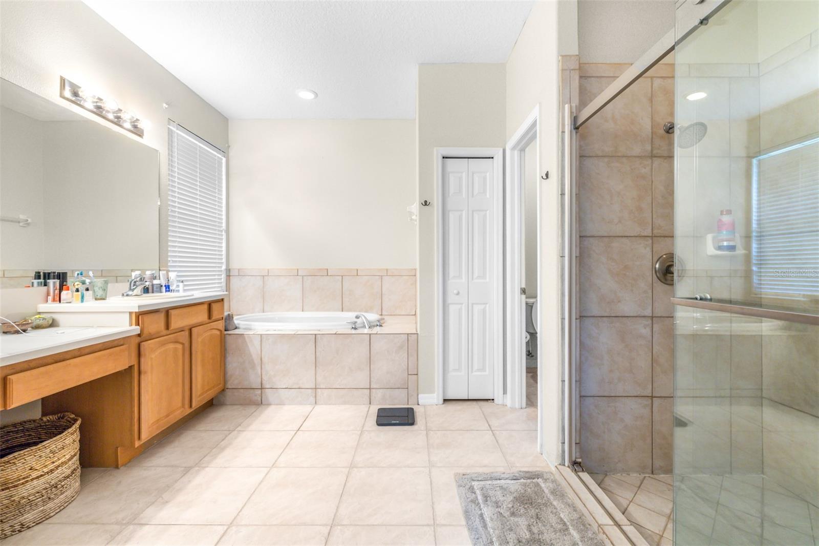 RIVER HILLS COUNTRY CLUB PARCE - Residential