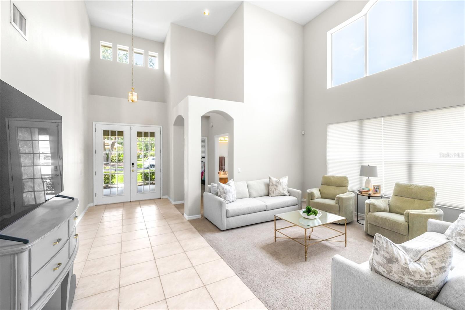 RIVER HILLS COUNTRY CLUB PARCE - Residential
