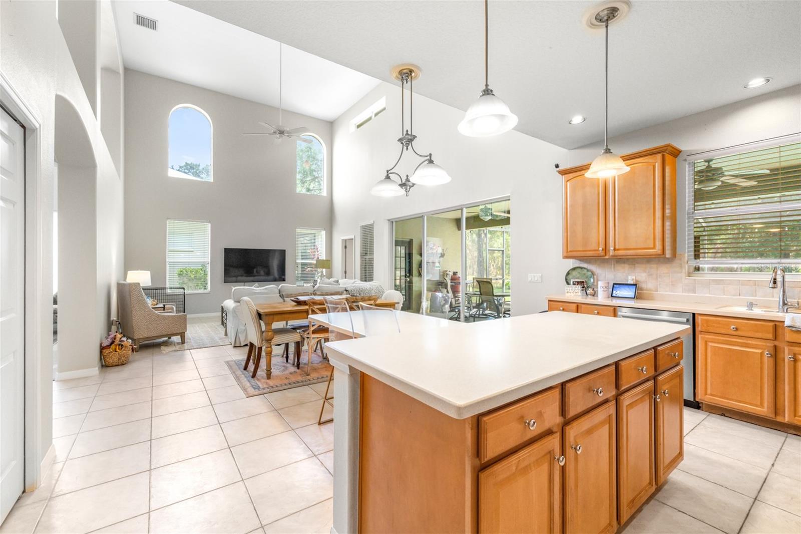 RIVER HILLS COUNTRY CLUB PARCE - Residential