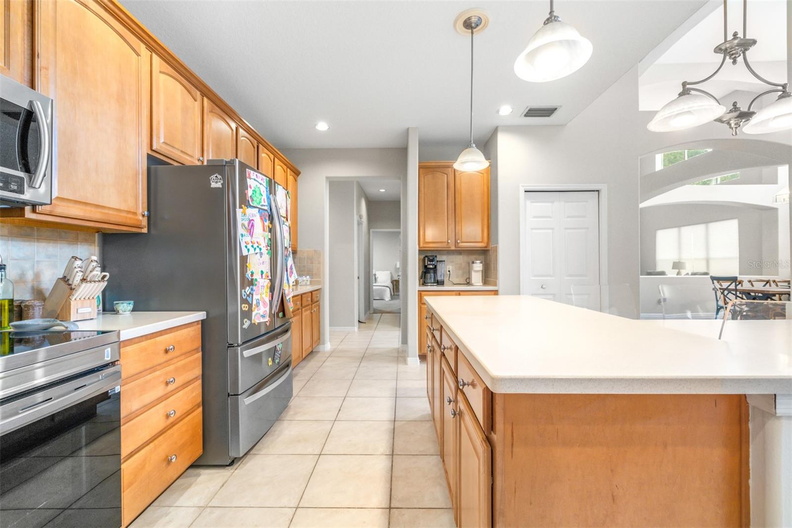 RIVER HILLS COUNTRY CLUB PARCE - Residential
