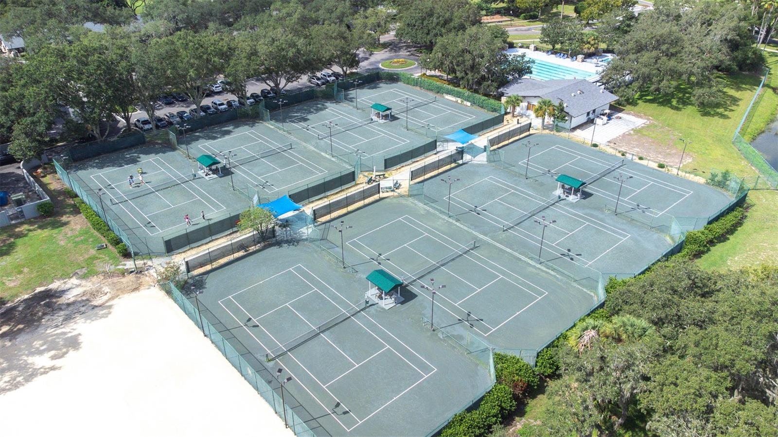 RIVER HILLS COUNTRY CLUB PARCE - Residential